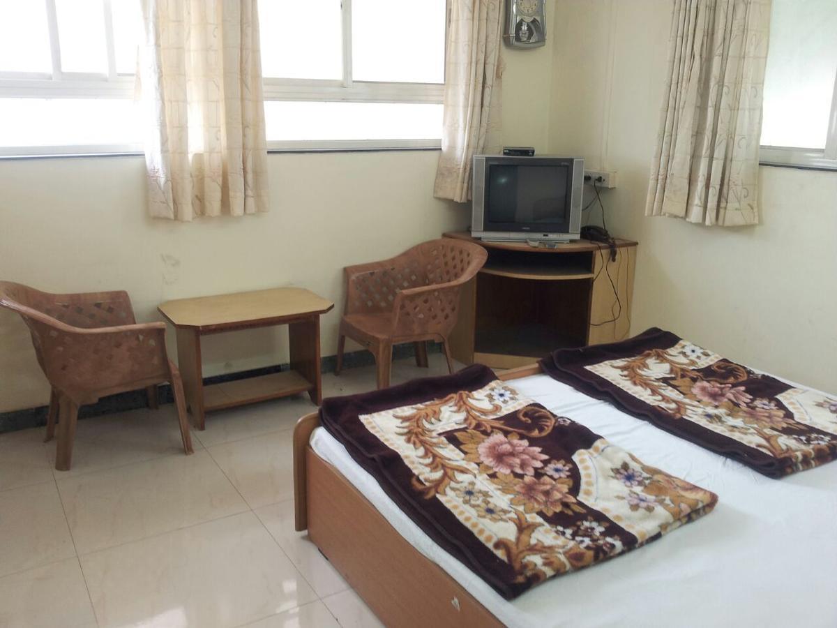 Вілла Sarang Lodging & Boarding Сатара Екстер'єр фото